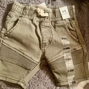 Cotton-On Baby 
Jay Moto Short
Silver Sage Wash
3-6M